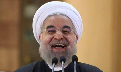 روحانی: تعامل سازنده به معنی لبخند زدن و ناهار خوردن با غربی‌ها نیست