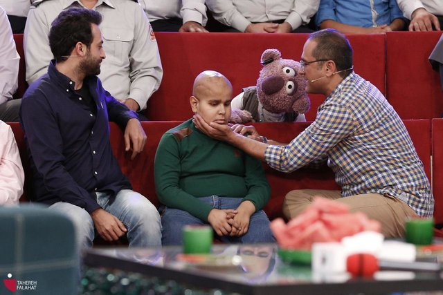 عکس/ کودکی که در خندوانه به آرزویش رسید عکس/ کودکی که در خندوانه به آرزویش رسید