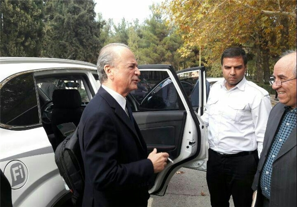 اقدام زشت سفیر فرانسه در دانشگاه فردوسی+تصاویر اقدام زشت سفیر فرانسه در دانشگاه فردوسی+تصاویر