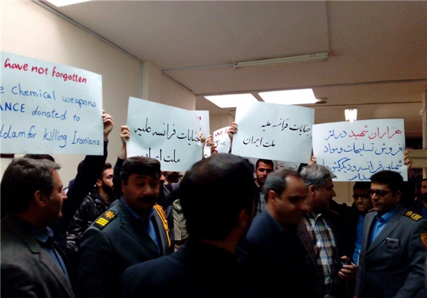 اقدام زشت سفیر فرانسه در دانشگاه فردوسی+تصاویر اقدام زشت سفیر فرانسه در دانشگاه فردوسی+تصاویر