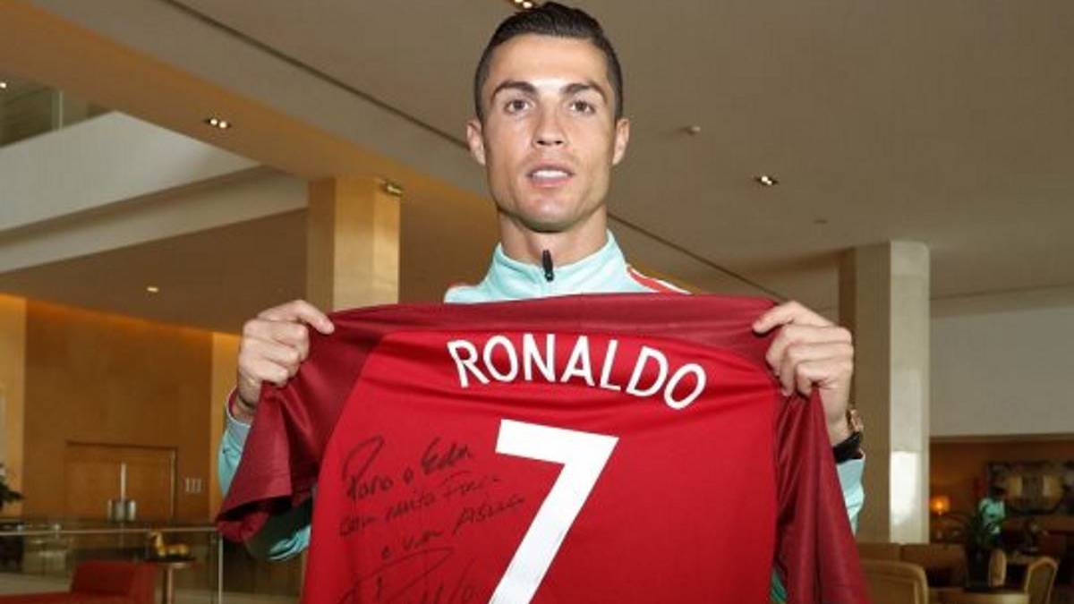 پیغام رونالدو به فوتبالیست سرطانی+عکس