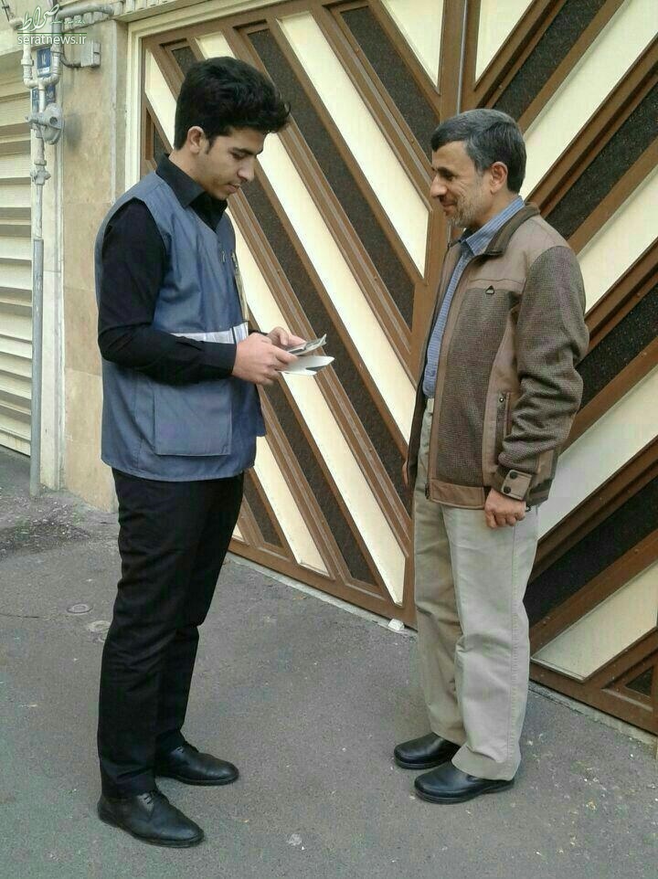 عکس/ احمدی‌نژاد سرشماری شد