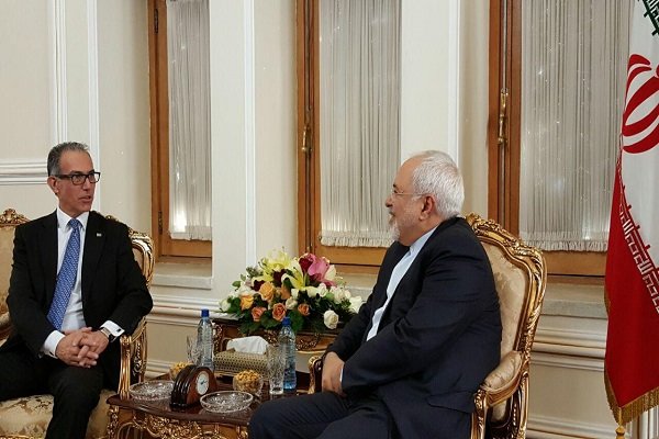 دیدار خداحافظی دو سفیر با ظریف +عکس دیدار خداحافظی دو سفیر با ظریف +عکس