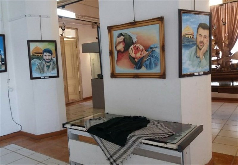 برپایی نمایشگاه نقاشی شهدای مدافع حرم+تصاویر