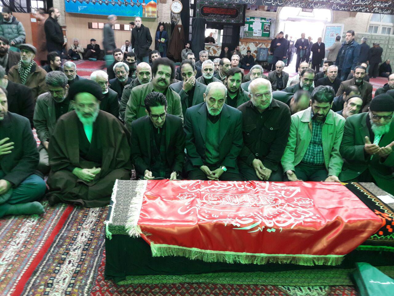 عکس/ وداع شریعتمداری با مرحوم شایانفر عکس/ وداع شریعتمداری با مرحوم شایانفر