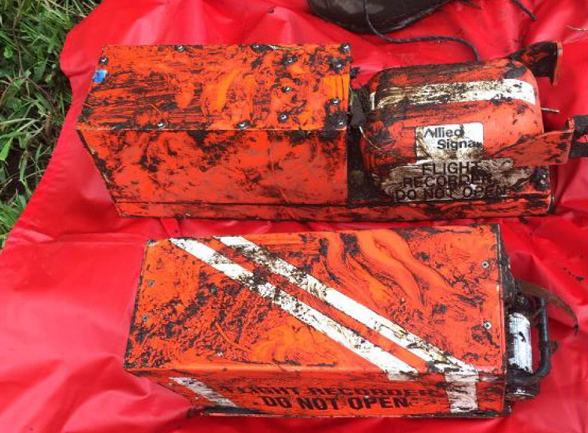 عکس/ جعبه سیاه هواپیما تیم فوتبال برزیل عکس/ جعبه سیاه هواپیما تیم فوتبال برزیل