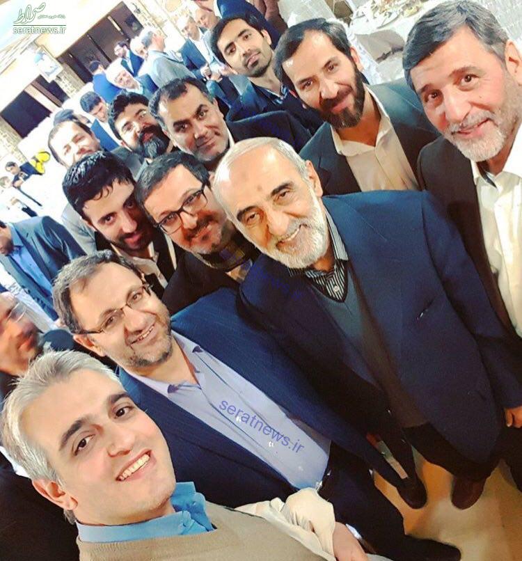 عکس/ سلفی کیهانیها در یک عروسی عکس/ سلفی کیهانیها در یک عروسی