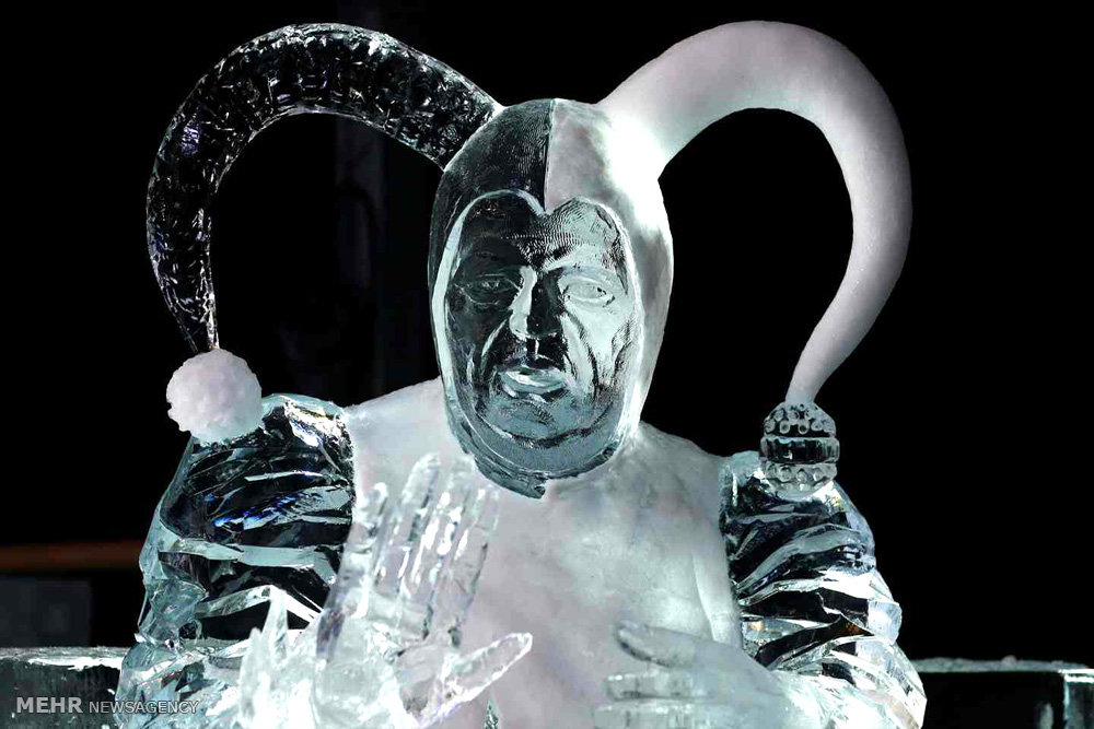 عکس/مجسمه یخی در طول یک کاراناوال