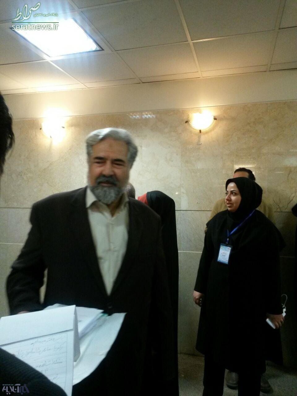 کاندیدایی با رنگ انتخاباتی آبی آسمانی +عکس کاندیدایی با رنگ انتخاباتی آبی آسمانی +عکس