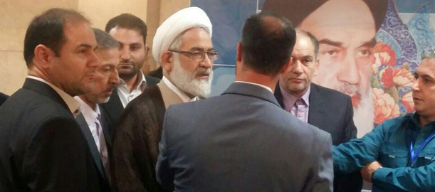خبر و فیلمی از تجمع عدهای از طرفداران بعضی کاندیداها مشاهده کردم که تبلیغ تلقی میشود خبر و فیلمی از تجمع عدهای از طرفداران بعضی کاندیداها مشاهده کردم که تبلیغ تلقی میشود
