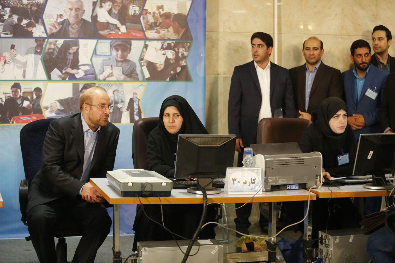 قالیباف در ستاد انتخابات کشور حضور یافت +عکس قالیباف در ستاد انتخابات کشور حضور یافت +عکس