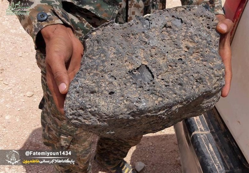 کشف مین‌های سنگی اسرائیل توسط رزمندگان فاطمیون+تصاویر