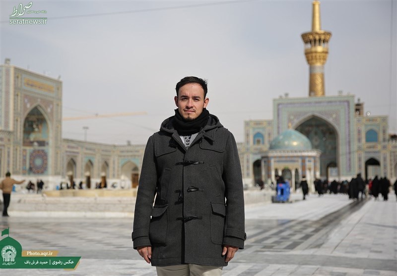 تشرف جوان مکزیکی به دین اسلام در مشهد مقدس +عکس