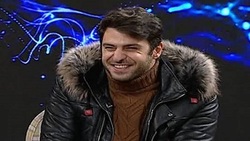 فيلم/سوال خاله زنكي علي ضيا درباره ترانه عليدوستي