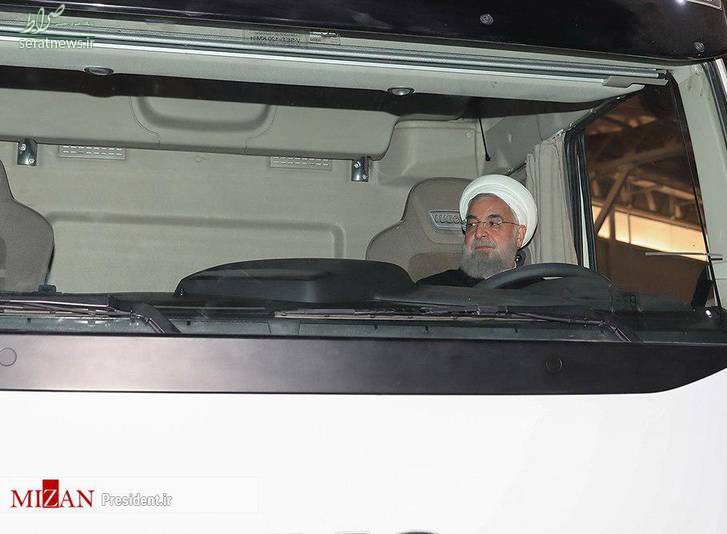 عکس/ روحانی پشت فرمان کامیون عکس/ روحانی پشت فرمان کامیون