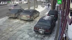 فیلم/ انتقال پیکر سه دریانورد حادثه سانچی به ایران