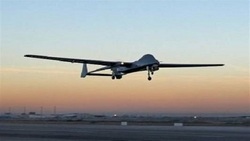 فیلم/حضور احمدی نژاد مقابل دادگاه تجدید نظر حمید بقایی