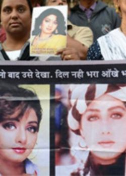 گردهمایی هزاران هندی برای ادای احترام به ستاره زن بالیوود