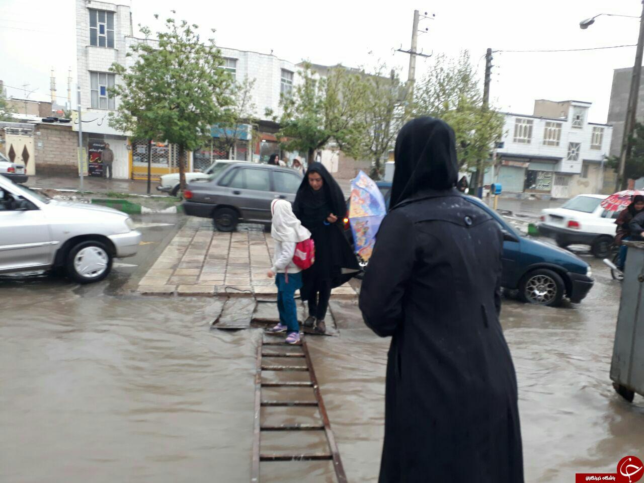 دانش‌آموزانی که به سختی وارد مدرسه می‌شوند + تصاویر