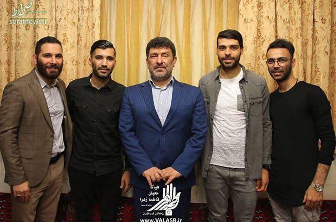 عكس/ آقاي گل ليگ در كنار مداح معروف عكس/ آقاي گل ليگ در كنار مداح معروف