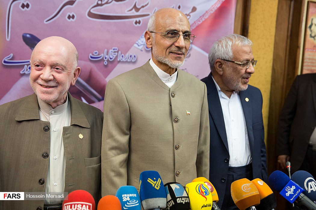 عکس/ 2 همراه میرسلیم در نشست خبری عکس/ 2 همراه میرسلیم در نشست خبری