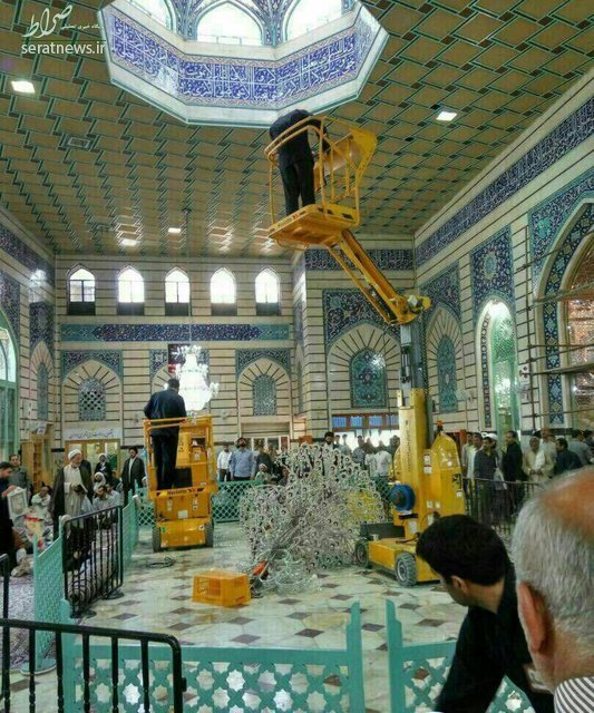 جزئیات سقوط چلچراغ حرم حضرت معصومه(س) جزئیات سقوط چلچراغ حرم حضرت معصومه(س)