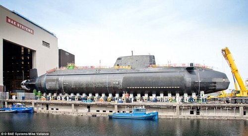 زیردریایی هسته‌ای نسل جدید انگلیس (+عکس)