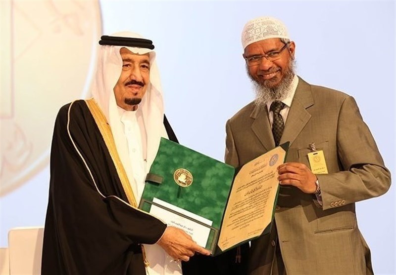 ملک سلمان به عالم افراطی هند تابعیت عربستانی داد ملک سلمان به عالم افراطی هند تابعیت عربستانی داد