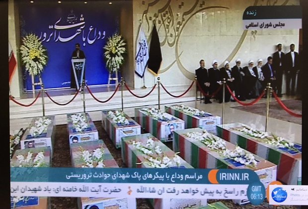 آغاز مراسم وداع با شهدای ترور در مجلس آغاز مراسم وداع با شهدای ترور در مجلس