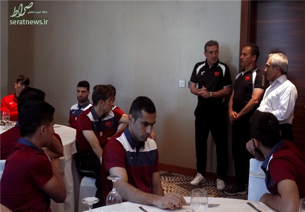 جلسه طاهری با پرسپولیسیها در دوحه +تصاویر جلسه طاهری با پرسپولیسیها در دوحه +تصاویر