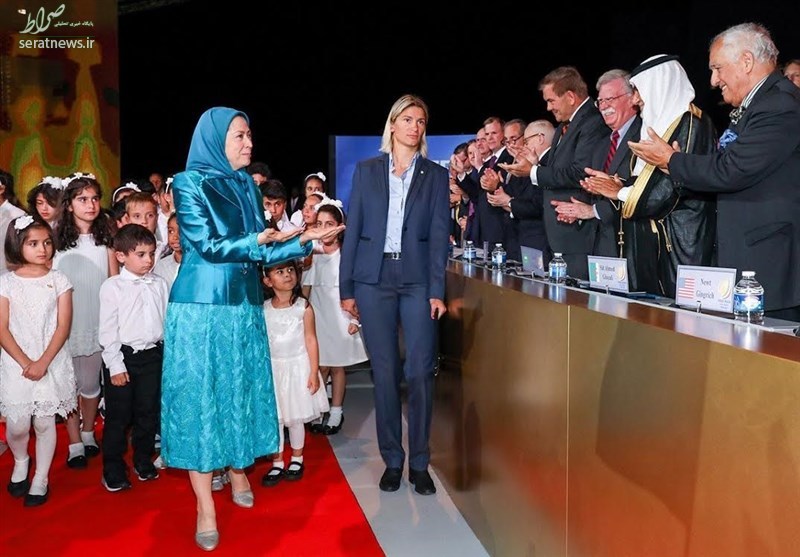 نگاهی به نشست سالانه منافقین تروریست در فرانسه نگاهی به نشست سالانه منافقین تروریست در فرانسه