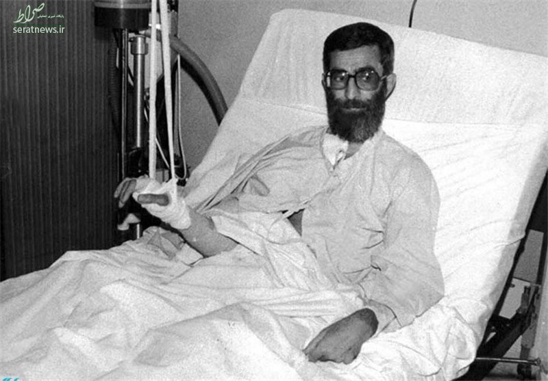 اولین جملهای که آیت الله خامنهای پس از به هوش آمدن گفتند/ دکترها قطع امید کرده بودند اولین جملهای که آیت الله خامنهای پس از به هوش آمدن گفتند/ دکترها قطع امید کرده بودند