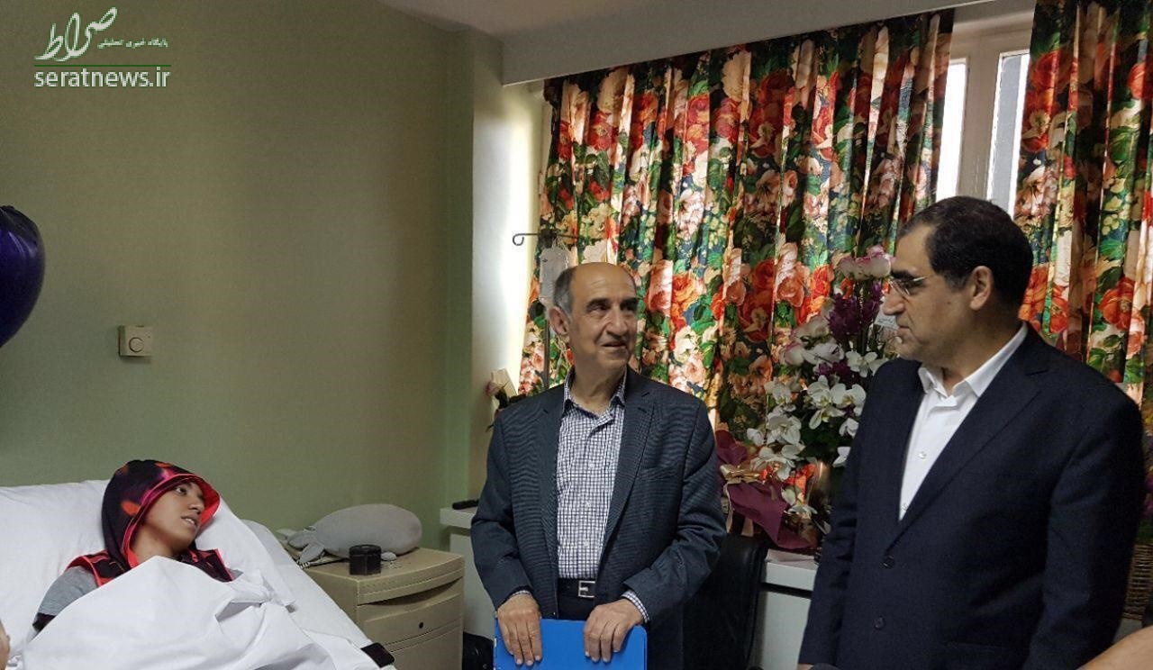 عکس/ عیادت وزیر بهداشت از کیمیا علیزاده