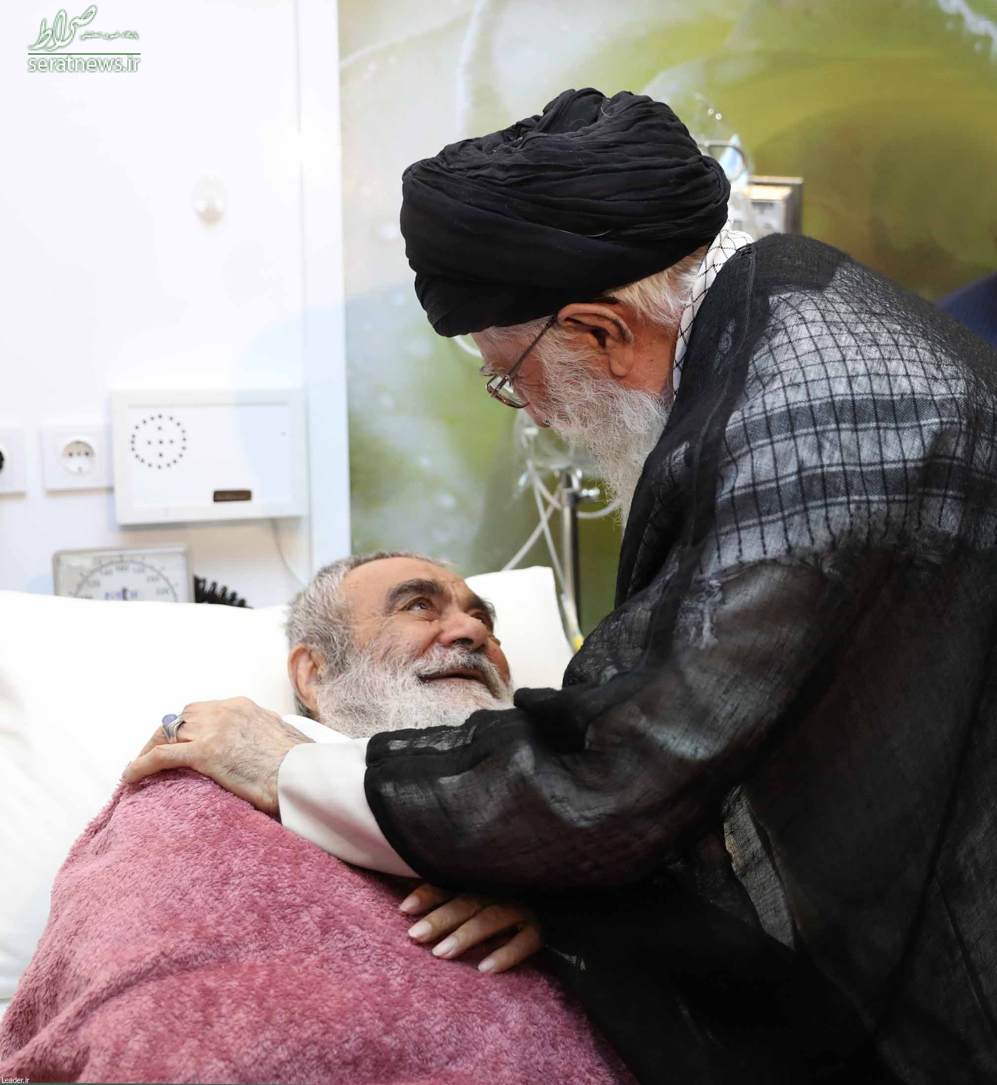 عیادت رهبر انقلاب از آیتالله مظاهری عیادت رهبر انقلاب از آیتالله مظاهری