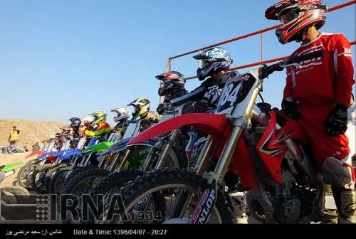 تصاویر/ مسابقات موتورکراس در یاسوج