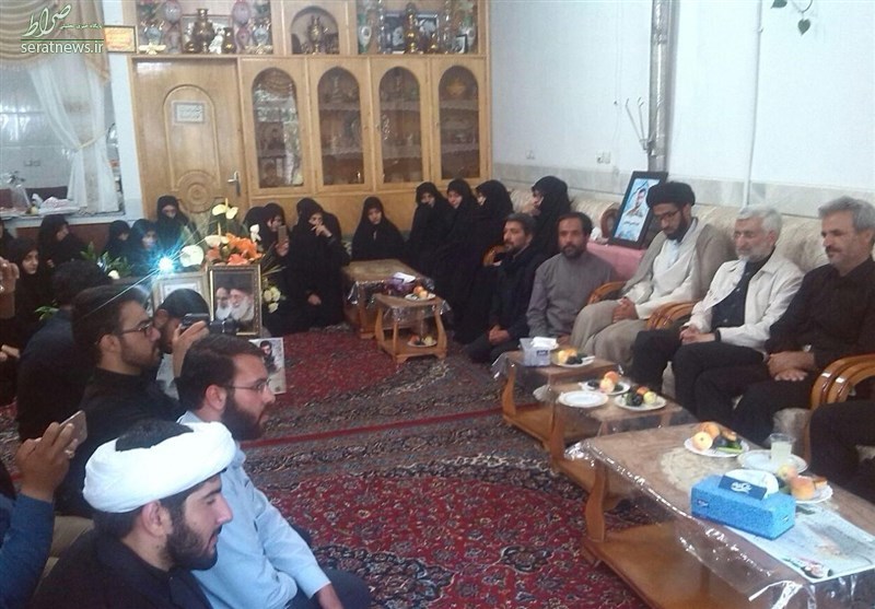 حضور سعید جلیلی در منزل شهید حججی +عکس حضور سعید جلیلی در منزل شهید حججی +عکس