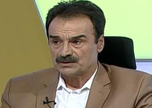 منصوریان یاد گرفته جوجههایش را آخر پاییز بشمارد/ بهجز برانکو 15 مربی دیگر تغییری در لیگ ایجاد نمیکنند! منصوریان یاد گرفته جوجههایش را آخر پاییز بشمارد/ بهجز برانکو 15 مربی دیگر تغییری در لیگ ایجاد نمیکنند!
