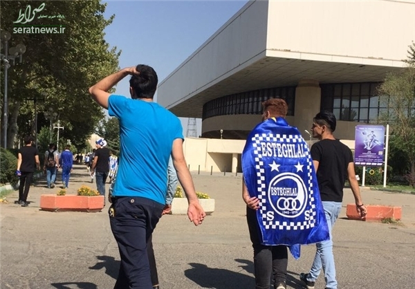 لباس غیرورزشی استقلالیها هم متحدالشکل شد +تصاویر لباس غیرورزشی استقلالیها هم متحدالشکل شد +تصاویر