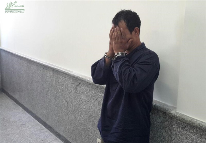 بازداشت جوان افغان قبل از آزار یک دختر در میان شمشادها +عکس بازداشت جوان افغان قبل از آزار یک دختر در میان شمشادها +عکس