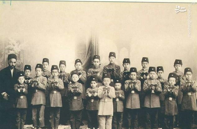 عکس | آموزش نماز در مدارس دوره قاجار