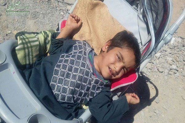 زندگی پسربچه ۷ساله معلول در چادر +تصاویر زندگی پسربچه ۷ساله معلول در چادر +تصاویر