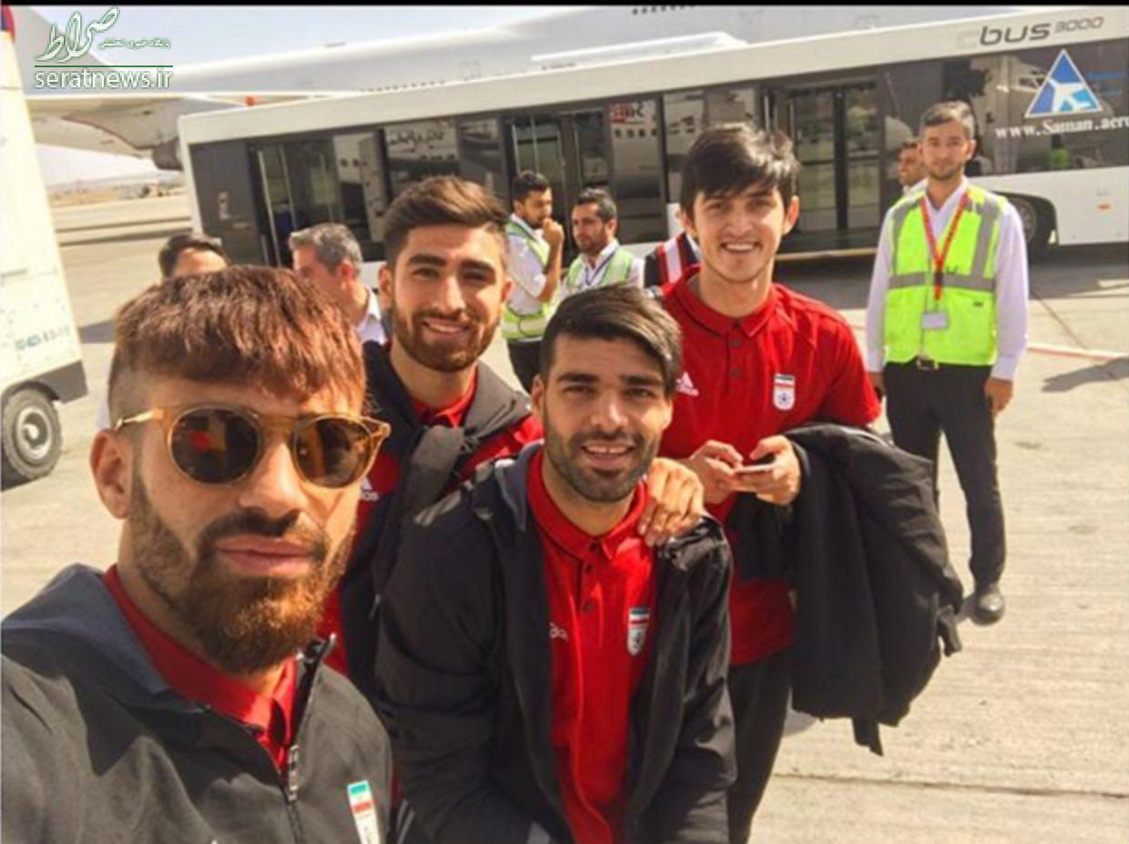 عکس/ سلفى ملي پوشان قبل از عزيمت به روسيه عکس/ سلفى ملي پوشان قبل از عزيمت به روسيه
