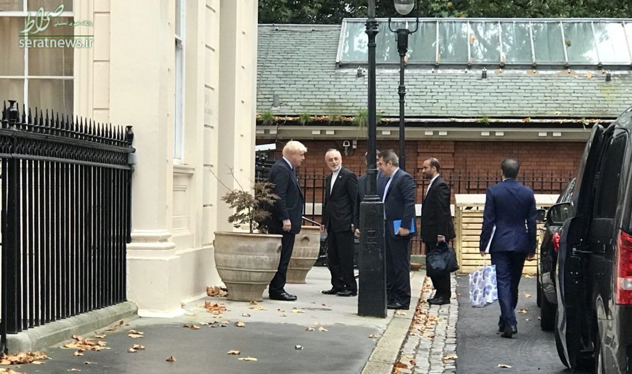 عکس/ استقبال نخست وزیر انگلیس از صالحی عکس/ استقبال نخست وزیر انگلیس از صالحی