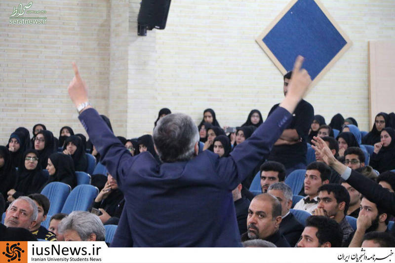 حرکت زشت یک نماینده در حضور خانواده شهید حججی +تصاویر حرکت زشت یک نماینده در حضور خانواده شهید حججی +تصاویر