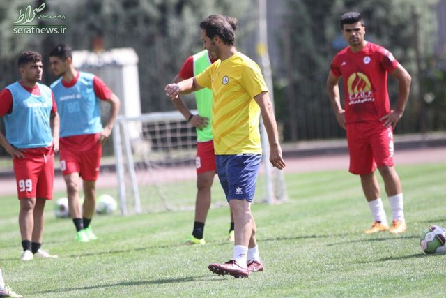 عکس/ حضور علی کریمی در تمرین نفت بعد از استعفا!