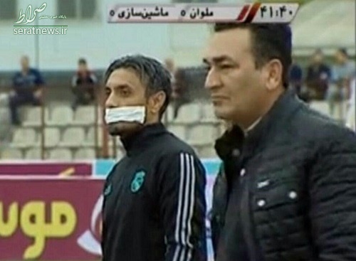 عکس/ رفتار عجیب خطیبی در اعتراض به تذکر داور عکس/ رفتار عجیب خطیبی در اعتراض به تذکر داور