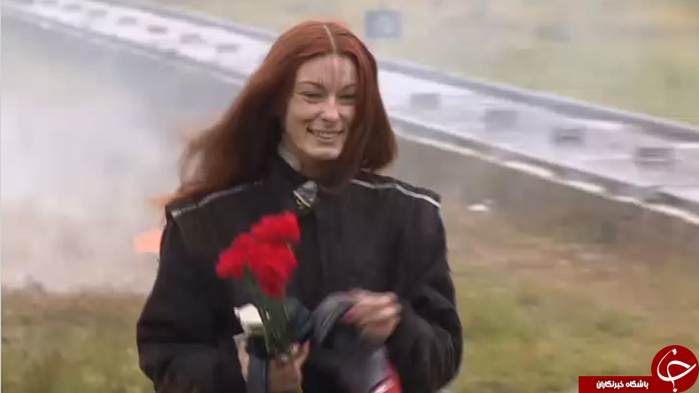 خونسردی عجیب زن روس هنگام عبور از میدان مین!+ فیلم و تصاویر