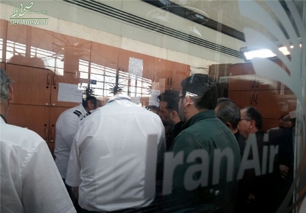 ۱۲ ساعت تاخیر پرواز و سرگردانی مسافران عتبات +عکس ۱۲ ساعت تاخیر پرواز و سرگردانی مسافران عتبات +عکس