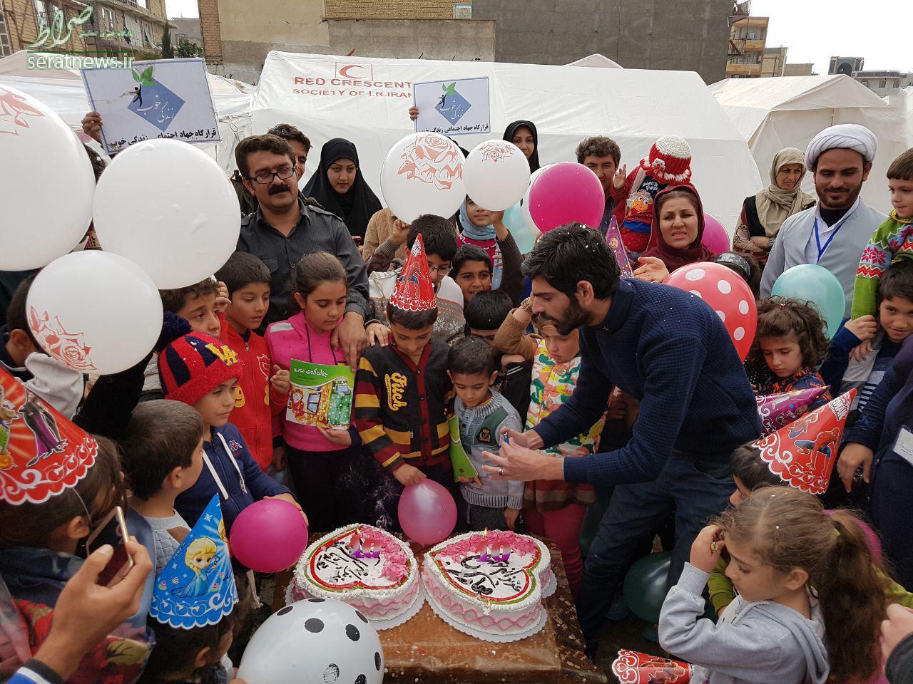 عکس/ جشن تولد برای یکی از کودکان زلزله‌زده