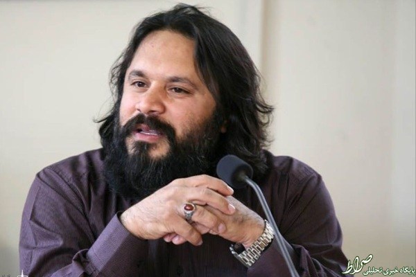 وقتی فرزندانم سمت فضای مجازی می روند میترسم وقتی فرزندانم سمت فضای مجازی می روند میترسم